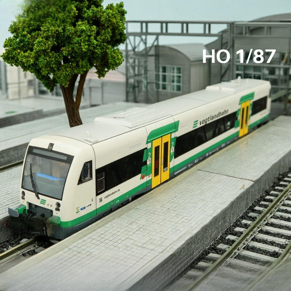 Plastic Model Paint - ROCO HO 1/87 Toy Train Diesel